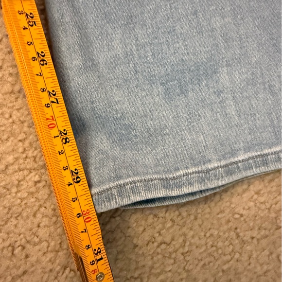 Citizens of Humanity Isola Flare. Size 26. - Picture 10 of 16